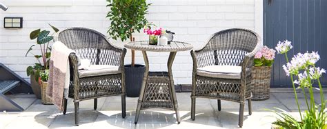 How to clean rattan garden furniture | JYSK
