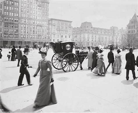 30 Incredible Photos Of The Fifth Avenue Nyc Through The Years ~ Vintage Everyday