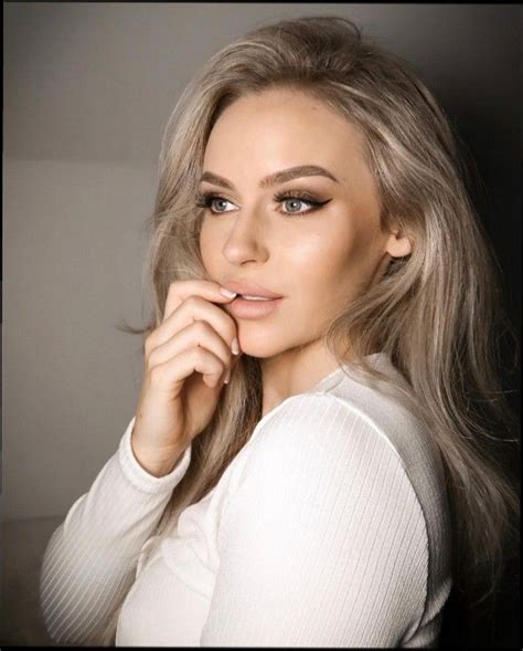 Pin By Haroldwhite On Beauty Anna Nystrom Blonde Model Model Anna