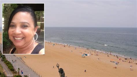 Umbrella Fatally Stabs Woman On Windy Beach Us News Sky News