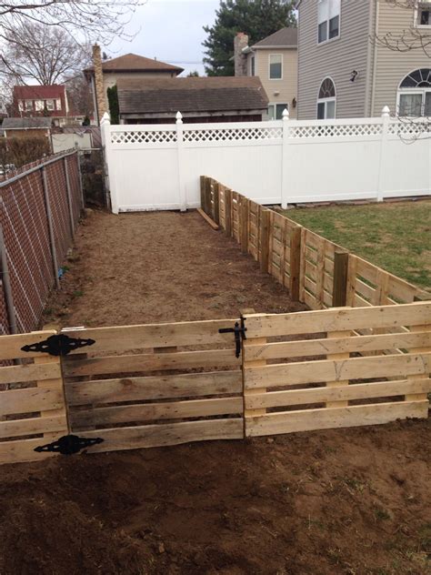 Creative Ideas For The House Wood Pallet Fence Diy Dog Fence Diy