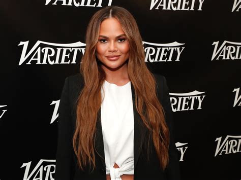 Chrissy Teigen Hits Back At Trolls Who Say They ‘dont Recognise Her