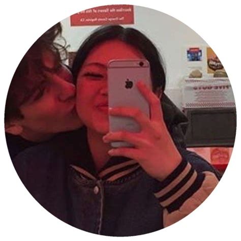 Ini dia kumpulan foto profil wa couple keren yang bagus. Pin de Sam em Matching Icons Real Life em 2020 | Fotos de ...