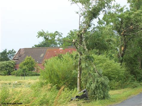 Check spelling or type a new query. Tornadoverdacht Hage, Hilgenriedersiel am 12.07.2010