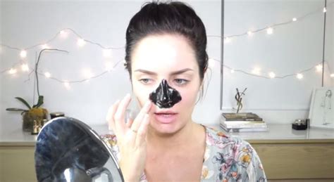 Those Blackheads Youre Trying To Rip Off Turns Out They Might Not