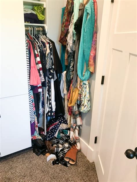 5 ways to happiness through decluttering a closet sugar bee crafts