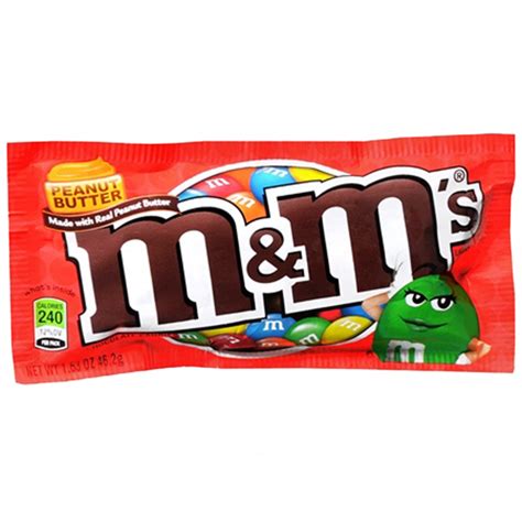 The m&m peanut butter has added crunch from crushed up m&m's, while the snicker's peanut butter has chocolate pieces and a caramel flavour. M&M's Peanut Butter (24x46.2g)