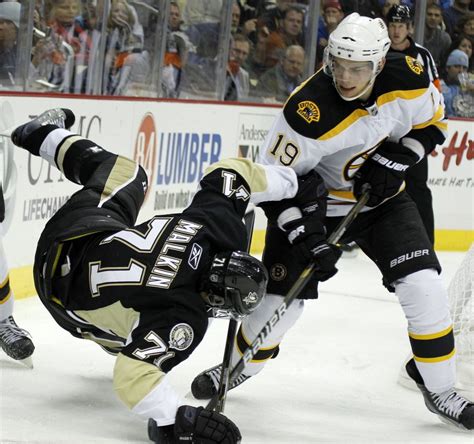 Boston Bruins Beat Pittsburgh Penguins