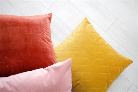 18 Free Pillow Patterns and Ideas