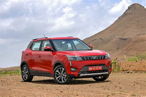 2019 Mahindra Xuv300 Diesel Amt Suv Launched In India Priced From Rs