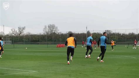 Gabriel Jesus Mostra Suas Habilidades No Treino Do Arsenal Confira Os