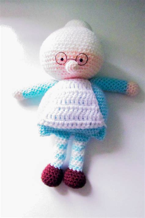 (he's also very responsive on vimeo. Vovó amigurumi no Elo7 | Grochet por Fernanda Groth (65D0B7)
