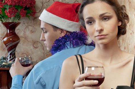 A Survey Says That 19 Couples Wait Until After The Holidays To Do Something Find Out It Is In