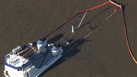 tugboat sinks in mississippi river after crash accidents seanews