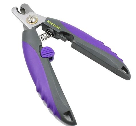 Buying the best nail clippers for cats is important for a number of reasons, but one stands out above the rest: Best Cat Nail Trimmers Guide 2018-2019 | A Listly List