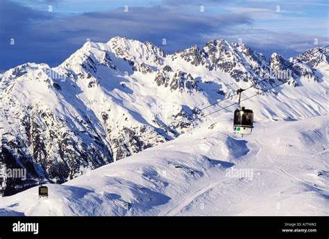 Alpe D Huez Hi Res Stock Photography And Images Alamy