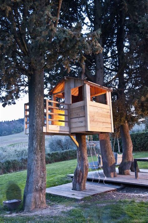 20 Best Treehouse Ideas For Kids Cool Diy Tree House Designs