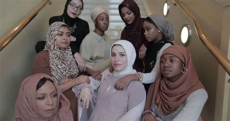Mona Haydar Célèbre La Femme Musulmane Avec Un Clip Féministe Contre