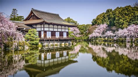 壁紙 平安神宮、京都、日本、花、池、春 3840x2160 Uhd 4k 無料のデスクトップの背景 画像