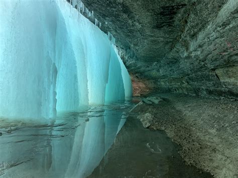 Surreal Scenes Behind A Frozen Minnehaha Falls Rminneapolis