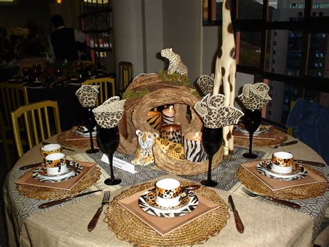 Partyspot is the online party store if you are planning a party or need party supplies delivered to johannesburg, pretoria, cape town, durban or most towns throughout south africa. African table by Atelier Consuelo Cavalcanti | Africa ...