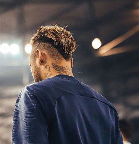 Use your favorite jam and moisturizers to give the curls bounce and a magnificent glow. 21 Neymar Haircut Ideas - Men Hairstyles World