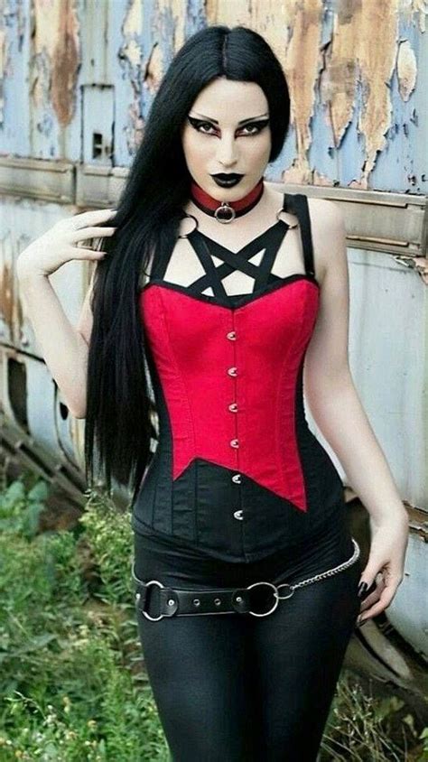 Best Gothic Fashion Clothing For All Those People That Love Sporting Gothic Style Fashion