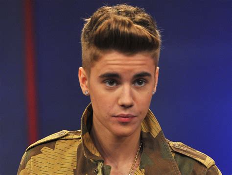 Justin bieber — love me 03:12. Justin Bieber Lashes Out At The Media On Instagram - CBS San Francisco