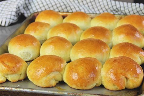 how to make yeast rolls baker bettie