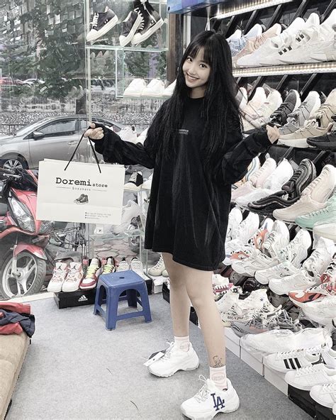 2017 nguyễn thị loan đỗ mỹ linh top 40: Lê Thị Khánh Huyền on Instagram: "Lượn qua @doremistoree ...