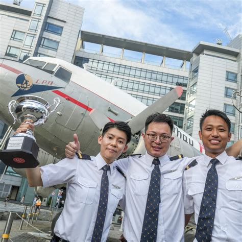 Hong Kongs Cathay Pacific Pledges To Hire More Than 800 Local And