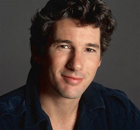 Richard gere is an american actor known for his leading roles in films like 'american gigolo,' 'an officer and a gentleman,' 'pretty woman' and 'chicago.' Richard Gere kimdir - Biyografi.net.tr
