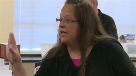 Kentucky Clerk Jailed Over Refusing Marriage Licenses To Gay Couples