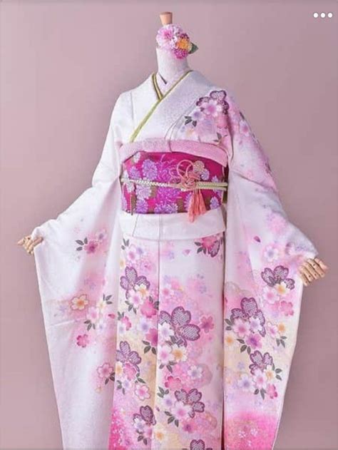 Pin By Cypicaz On Pink Fantasy Japanese Traditional Clothing
