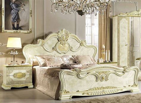 Leonardo is a blind teenager searching for independence. Barock Bett Leonardo mit Nachttischen Beige Gold Hochglanz Italienische Möbel in 2020 | Italian ...