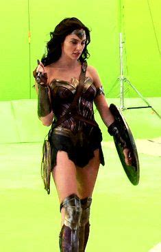 Dcmultiverse Gal Gadot Behind The Scenes Of Batman V Superman Gal Gadot Wonder