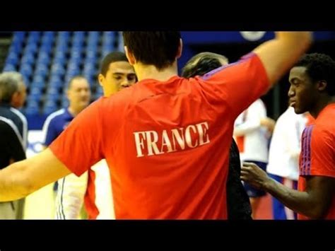 Trois jeunes sont convoqués pour porter. Handball: l'équipe de France à l'entraînement - YouTube