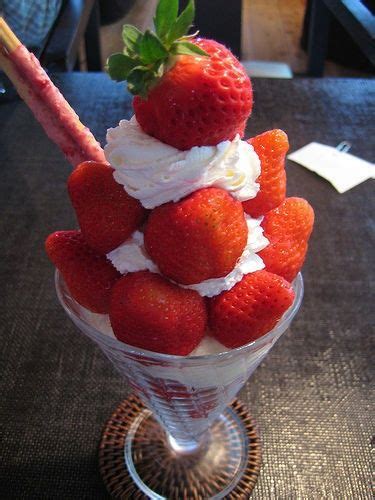 Kawaii Cute Strawberries Whipped Cream Asian Dessert Japan Japanese Asian Desserts Dessert