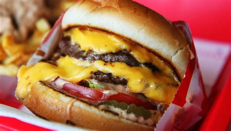 I was so bad, i sat in the restaurant, had my double cheeseburger then minutes later i drove back round and got the same thing again to take away. In-N-Out Burger scouting Salem for new location | That ...