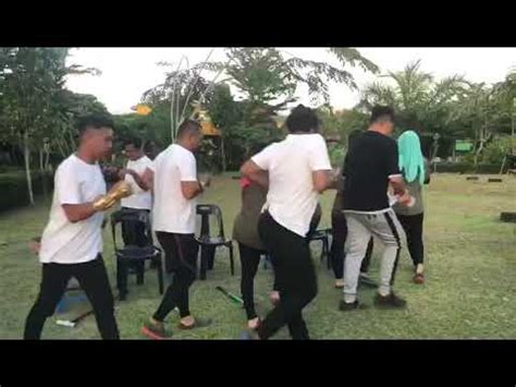 Lawak habis, opocot melatah mega datang cctv mp3 duration 14:56 size 34.18 mb / kaki sembang studios 2. Opocot Melatah Mega 2019 behind the scenes - YouTube