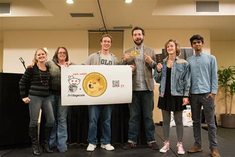 We provide 24/7 friendly support in dogecoin.ac we're always responsible to take care. Alexis Ohanian accepting 1,337 dogecoins for his first tip ...