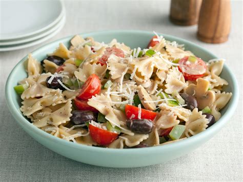 I just love her.i don't think i have tried any of her recipes that aren't just wonderful. Paula's Italian Pasta Salad : Paula Deen : Food Network ...
