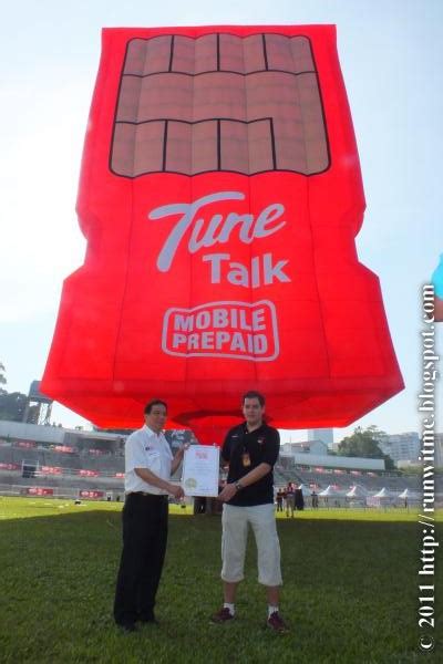A while ago, we recognised that we have to be futurists; RUNNING WITH PASSION: Tune Talk enters "Malaysia Book of ...