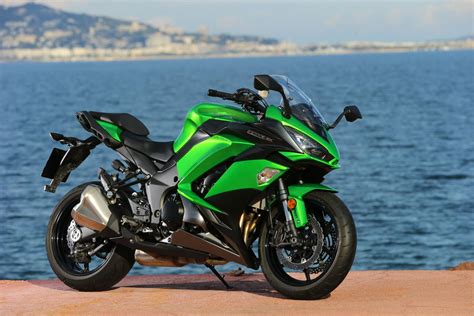Kawasaki Z1000 Sx Test 2017 Motorrad Fotos And Motorrad Bilder