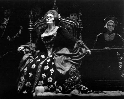 Dame Joan Sutherland As Anna In Donizettis Anna Bolena Joan