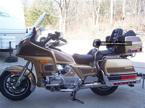 Gold wings feature shaft drive, and a flat engine. 1985 Honda Goldwing Gl1200 Le, Fuel Injected Full Dress ...