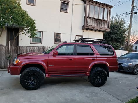 My 2002 4Runner. Lifted 3" with Toytec Boss full suspension lift kit