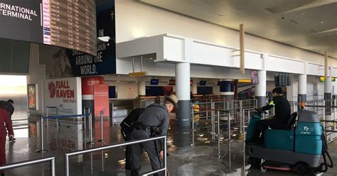 Frozen Pipe Causes Flooding Adds To Chaos At Jfk Airport