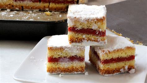 It is a great combination of a variety of tropical caribbean fruits such as pineapple, guava. Traditional Panetela (Cake) Recipe | Que Rica Vida