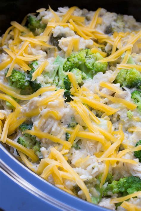 Just put the ingredients in and let the slow cooker do the work and put a restaurant … Slow Cooker Chicken, Broccoli and Rice Casserole
